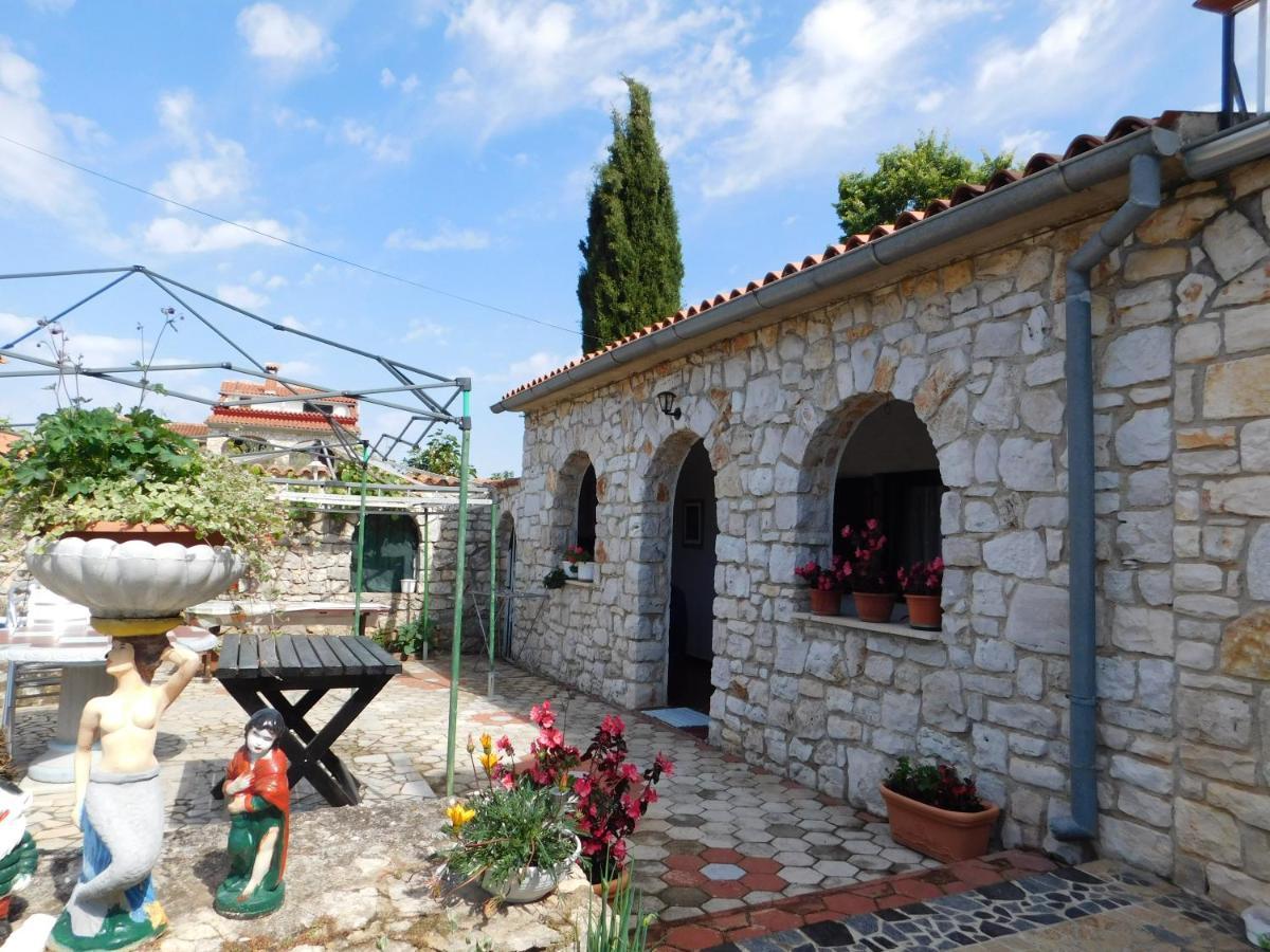 Villa Ana Rovinjsko Selo Exterior foto